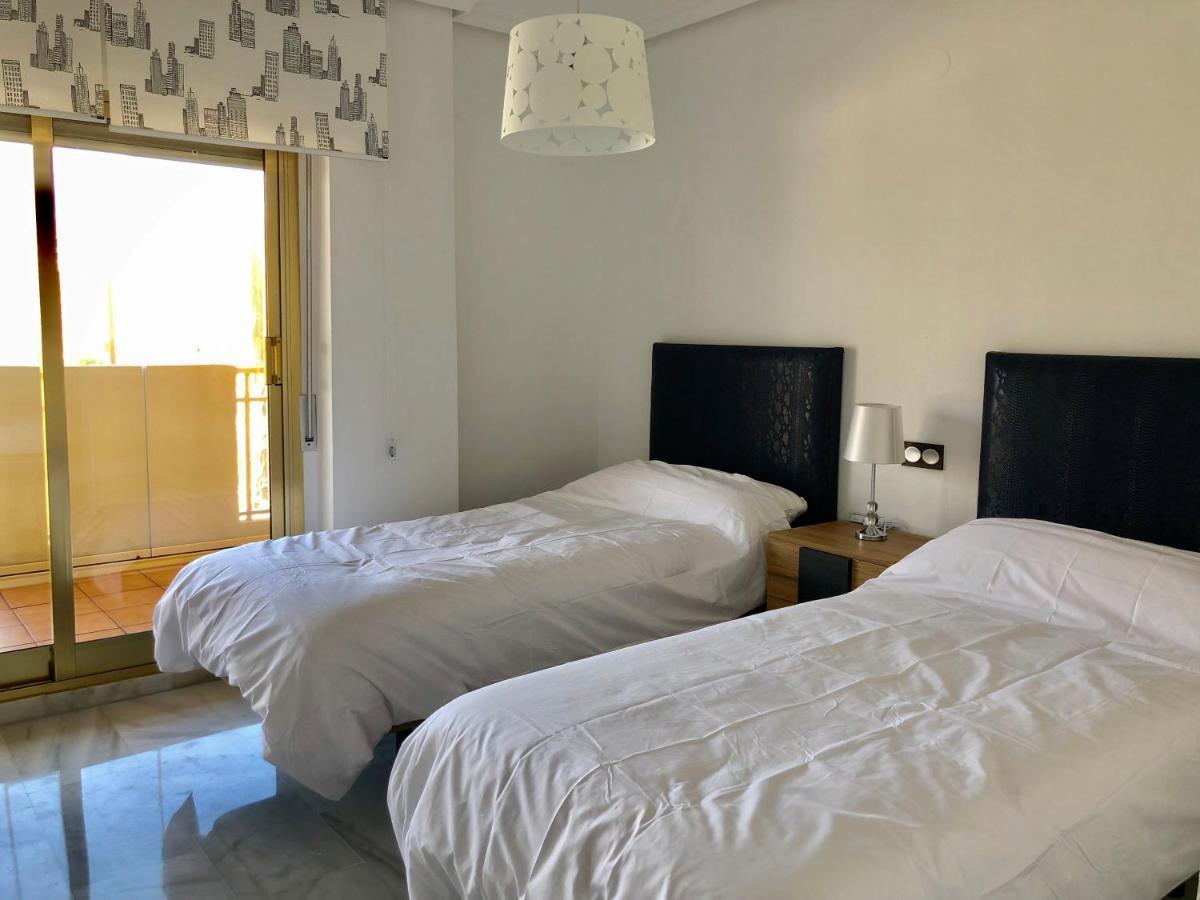 Rentcostadelsol Dona Sofia A Lejlighed Fuengirola
